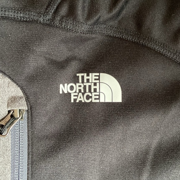 The North Face Fullzip Hoodie Jacket - Picture 2 of 5